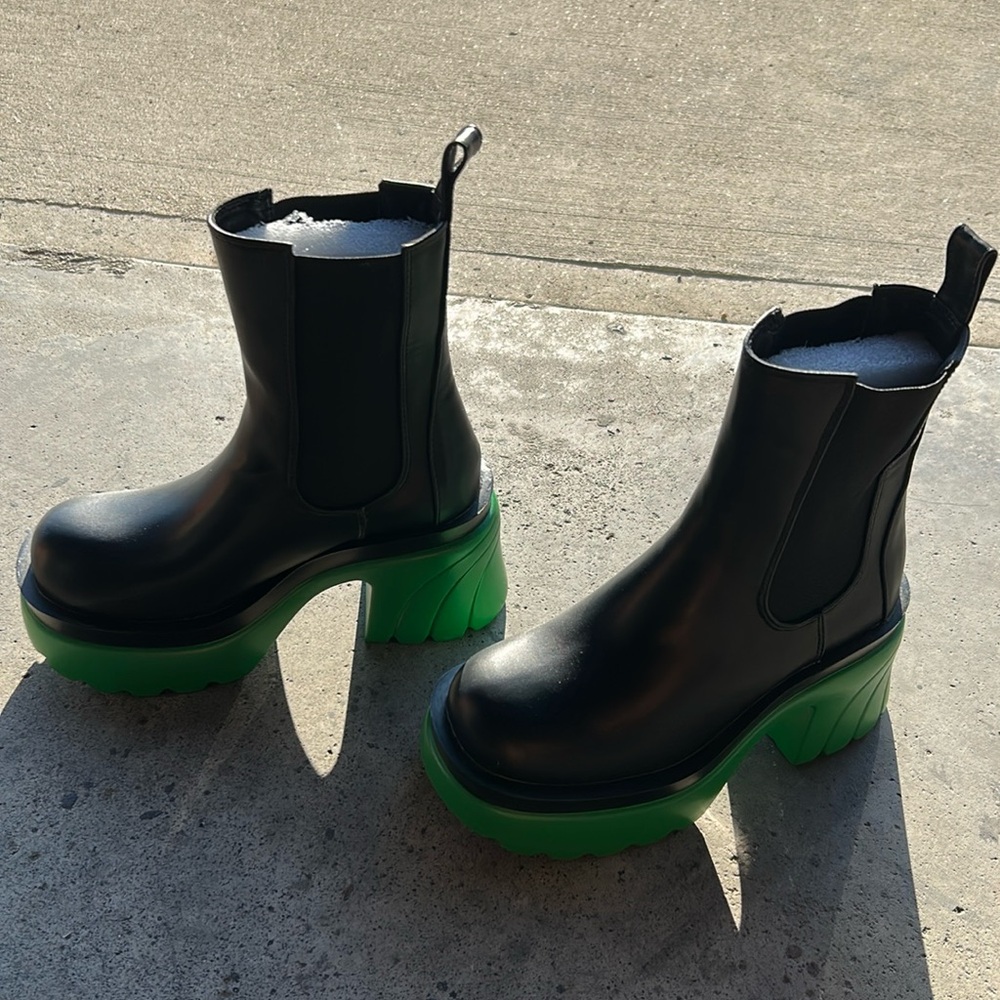 Stylish Black and Green Platform Boots